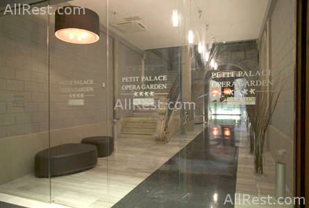 Petit Palace Opera Garden 4